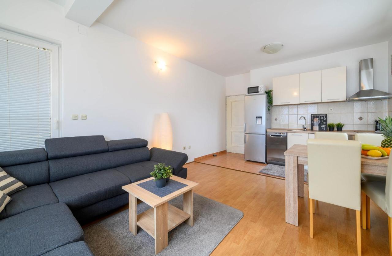 Apartment Malibu ザボリッチ エクステリア 写真